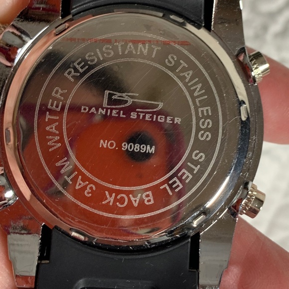 Daniel Steiger never worn wrist watch men’s -new in box - Picture 3 of 6